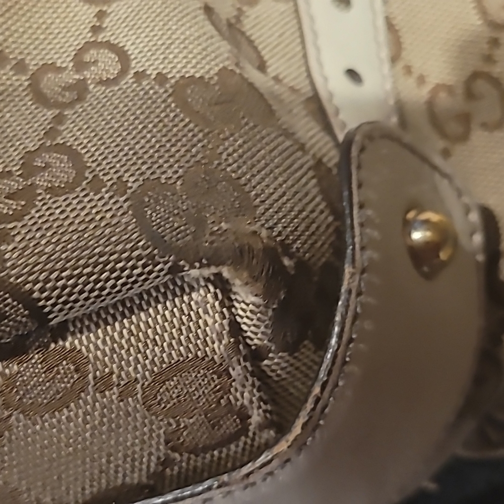 Authenic Gucci Handbag - Picture 6 of 8